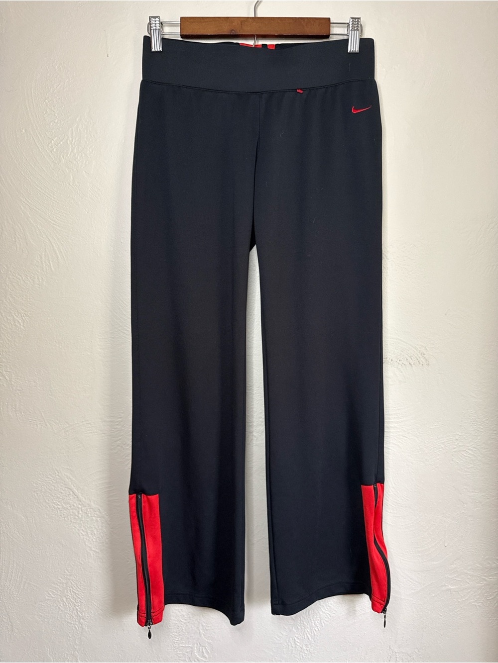Nike Black Wide Leg Athletic Pants Red Zip Hem Size S Grey Tag
